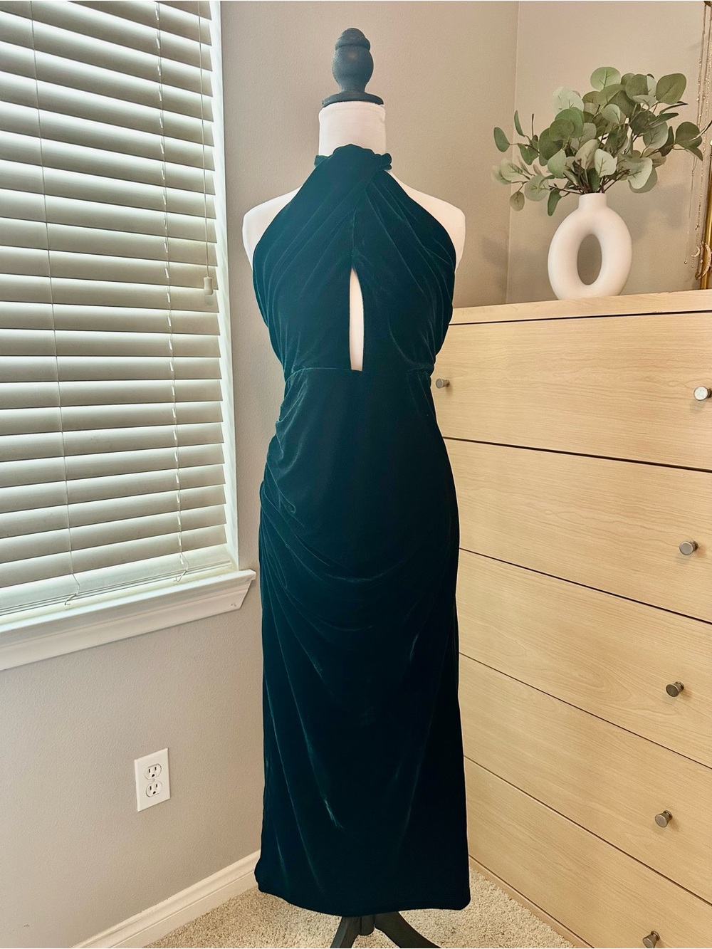 Vici Emerald Green Velvet Halter Maxi Dress with Front Keyhole Cutout